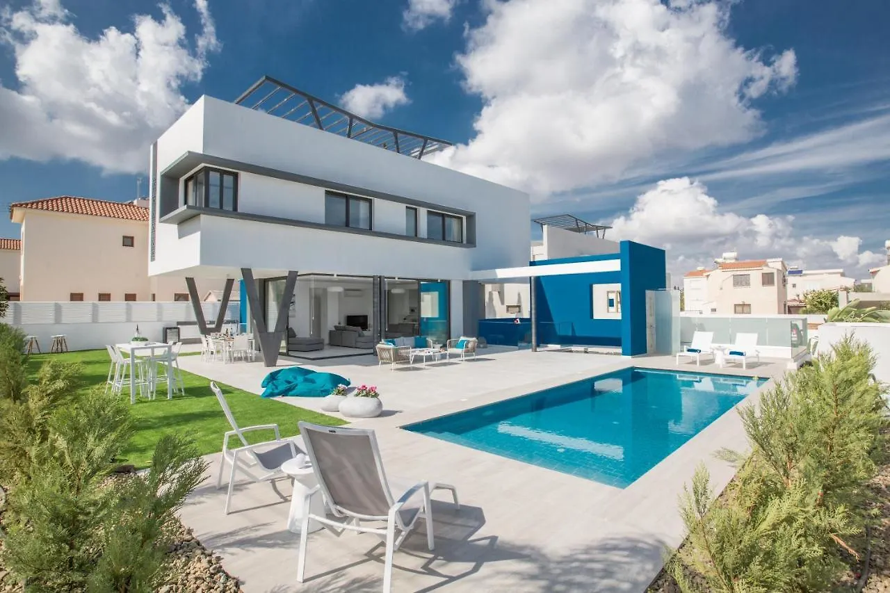 Colour Residences Protaras 0*,